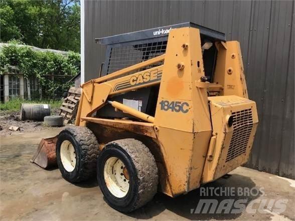 CASE 1845C Mini Pale Gommate
