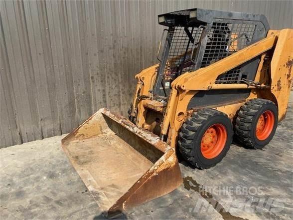 CASE 40XT Mini Pale Gommate