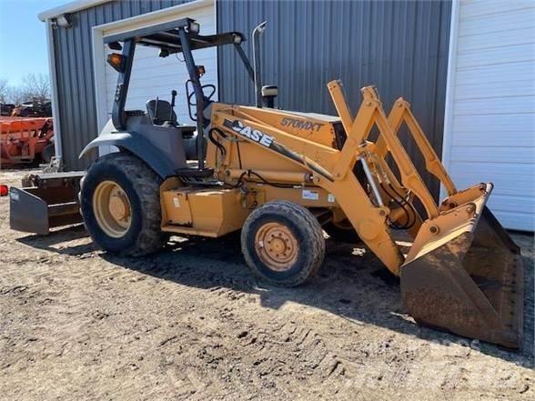CASE 570M XT Pale gommate