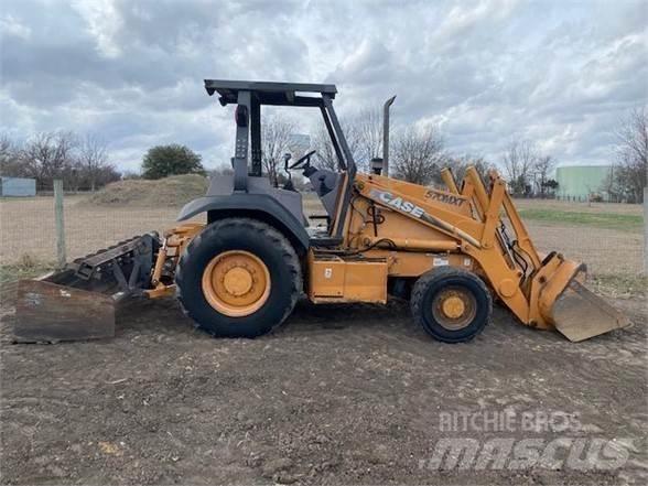CASE 570M XT Pale gommate