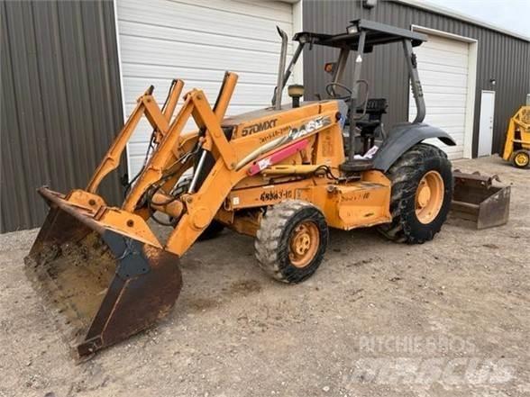 CASE 570M XT Pale gommate