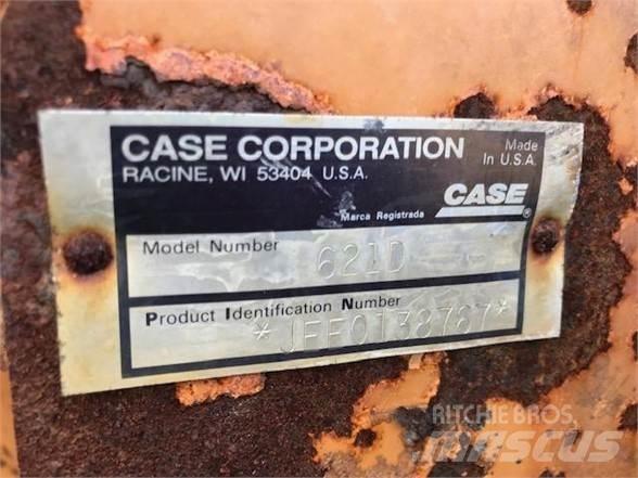 CASE 621D Pale gommate