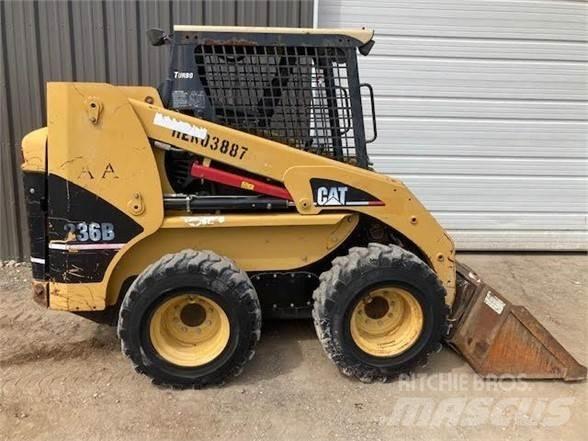 CAT 236B Mini Pale Gommate