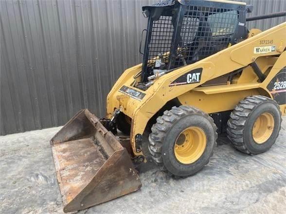 CAT 252B Mini Pale Gommate