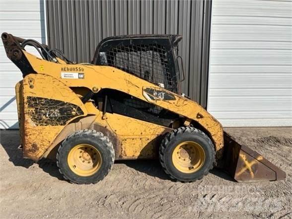 CAT 272C Mini Pale Gommate
