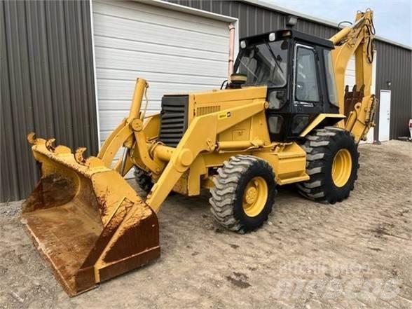 CAT 446B Terne