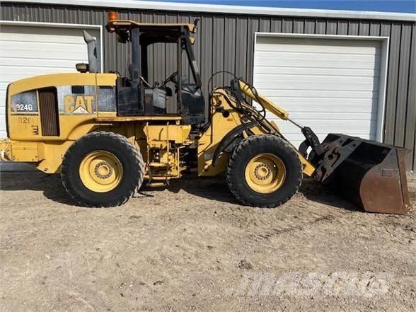 CAT 924G Pale gommate