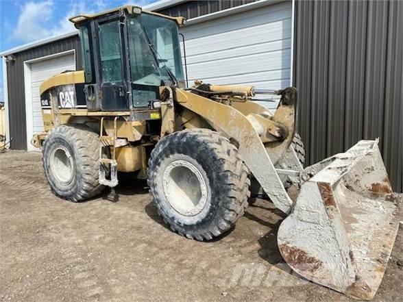 CAT 924G Pale gommate
