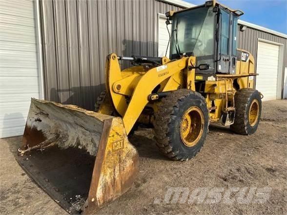 CAT 924GZ Pale gommate