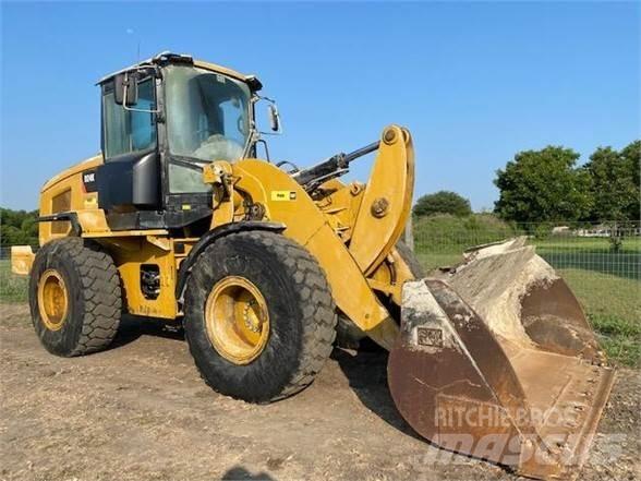 CAT 924K Pale gommate