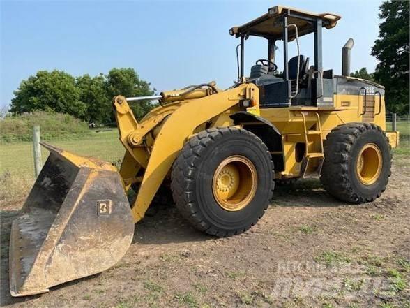CAT 928G Pale gommate