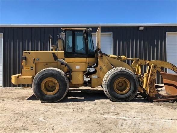 CAT 950F Pale gommate