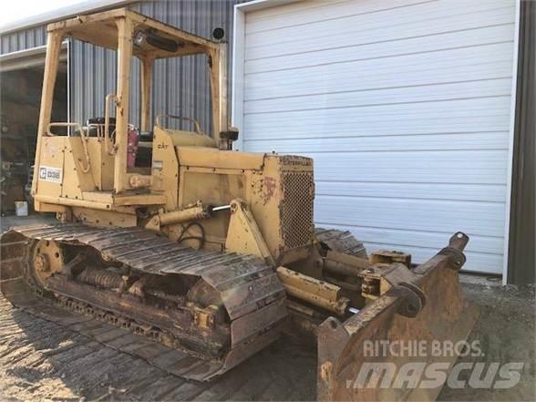 CAT D3B Dozer cingolati
