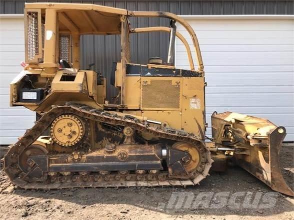 CAT D5M XL Dozer cingolati