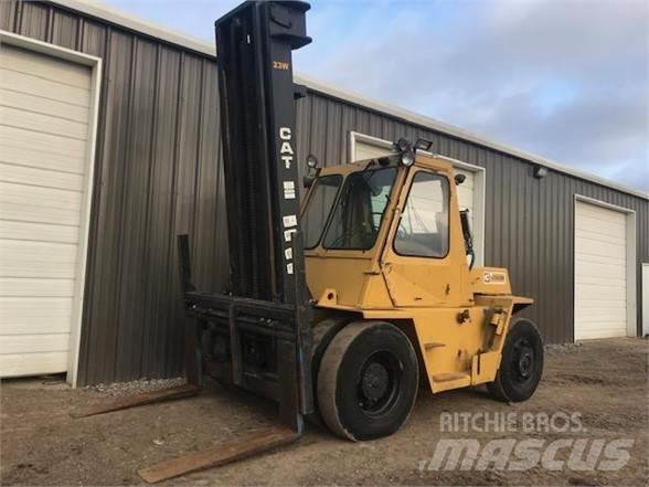 CAT V180B Carrelli elevatori diesel