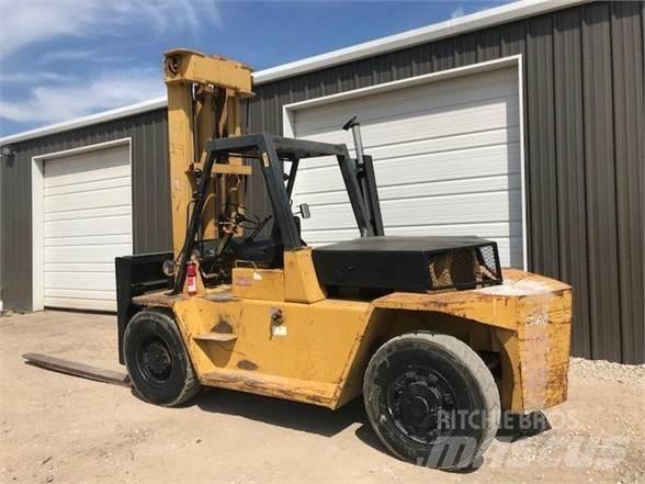 CAT V225B Carrelli elevatori diesel