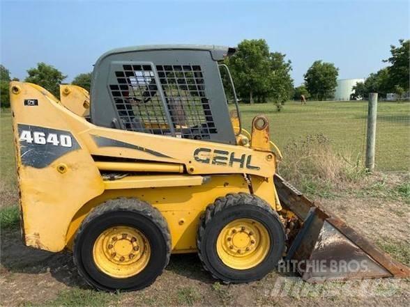 Gehl 4640 Mini Pale Gommate