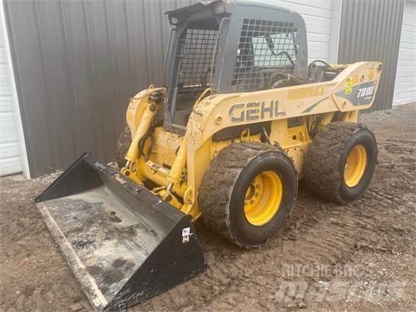 Gehl 7810 Mini Pale Gommate