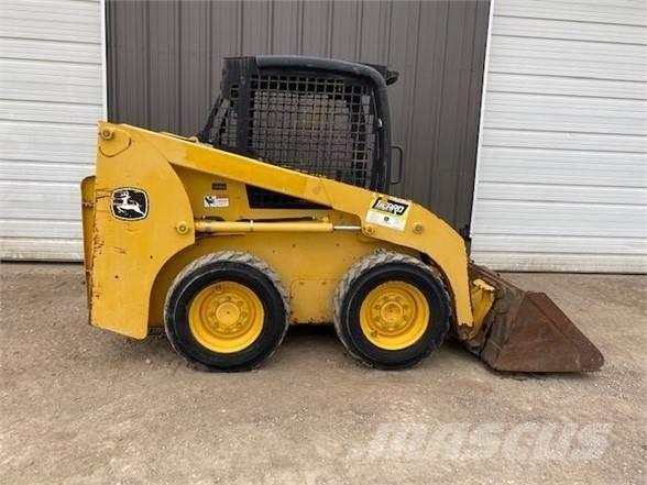 John Deere 315 Mini Pale Gommate