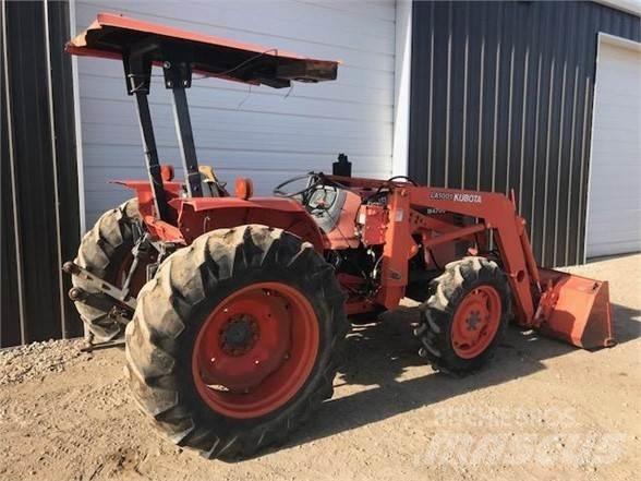 Kubota M4700 Trattori