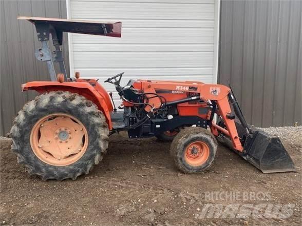 Kubota M4800 Trattori