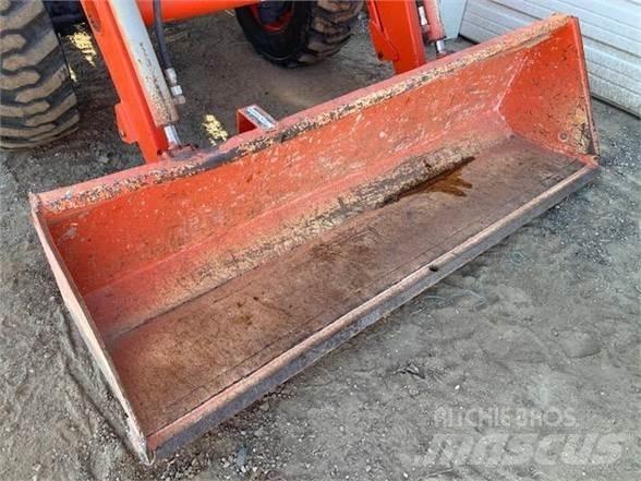 Kubota MX5000 Trattori