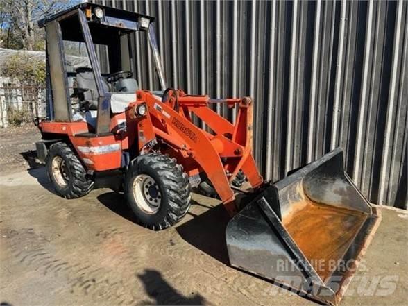 Kubota R420 Pale gommate