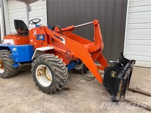 Kubota R510 Pale gommate