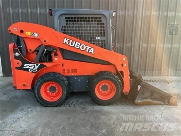 Kubota SSV65 Mini Pale Gommate