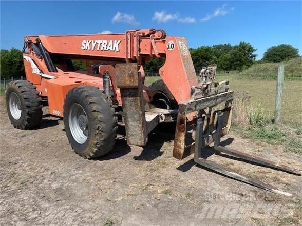 SkyTrak 10054 Sollevatori telescopici