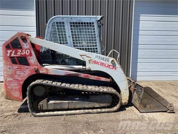 Takeuchi TL250 Mini Pale Gommate