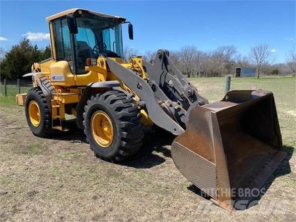 Volvo L60F Pale gommate