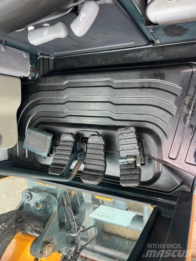 Hyundai R30 Z-9AK Miniescavatori