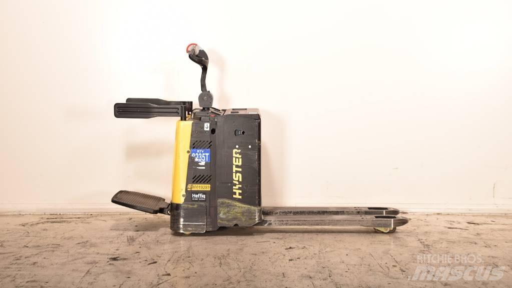 Hyster P 2.0 S Carrelli elevatori bassi a piattaforma