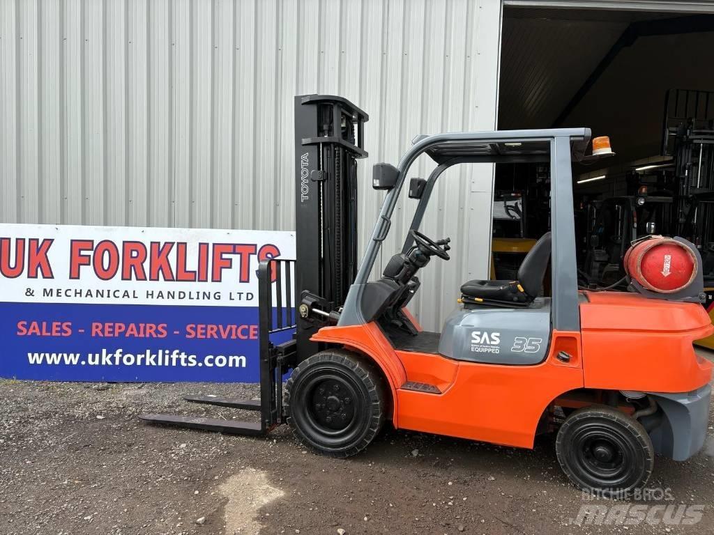 Toyota 7FGJ35 Carrelli elevatori GPL