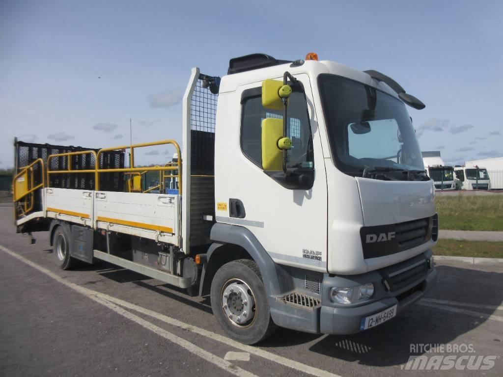 DAF 45.210 ATI Autocarro pianale / argano
