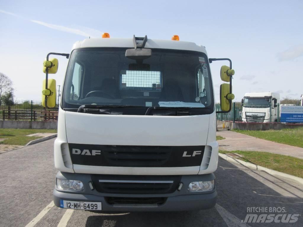 DAF 45.210 ATI Autocarro pianale / argano