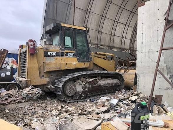 CAT 973C WH Pale cingolate