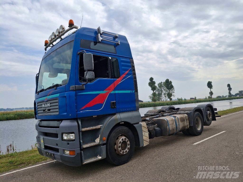 MAN TGA 26.390 6X2 Autocabinati