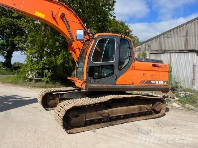 Doosan DX 225 LC Escavatori cingolati