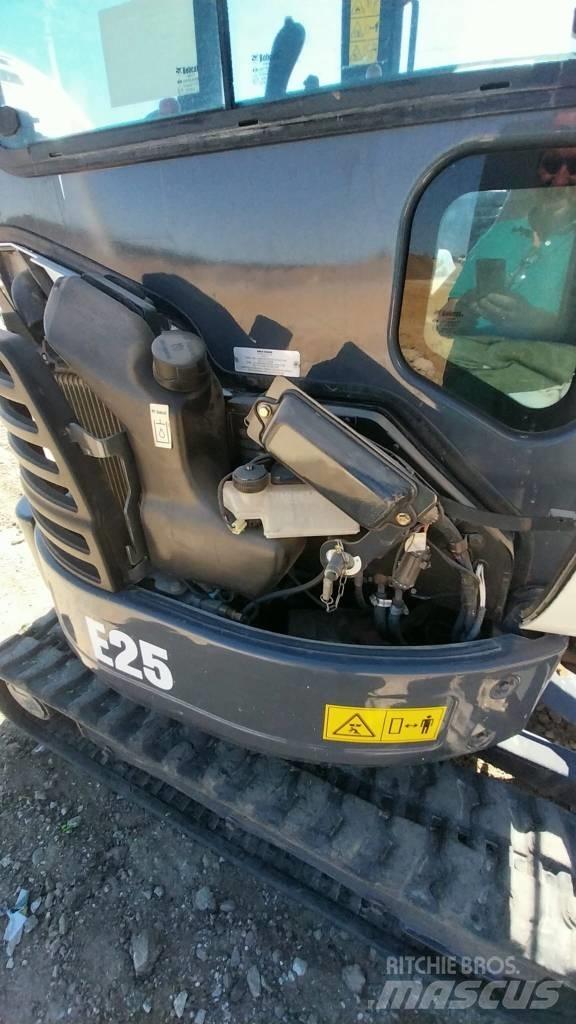 Bobcat E 25 Miniescavatori