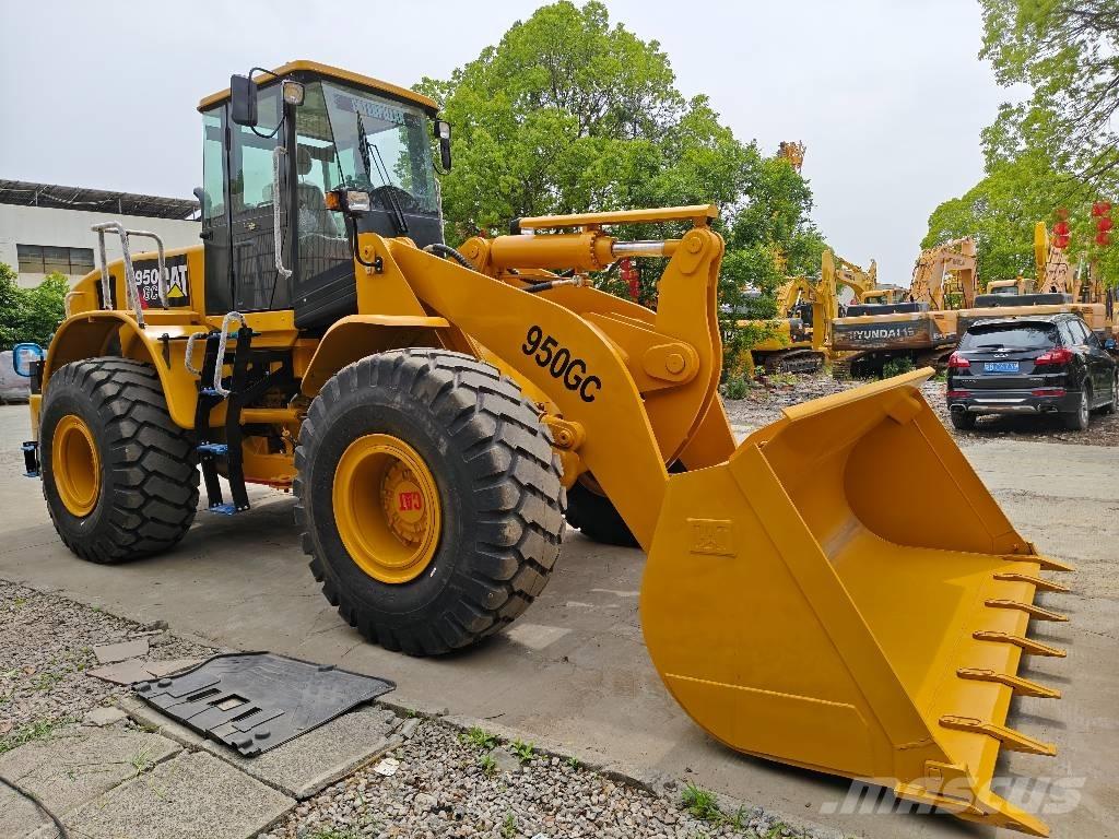 CAT 950 GC Pale gommate