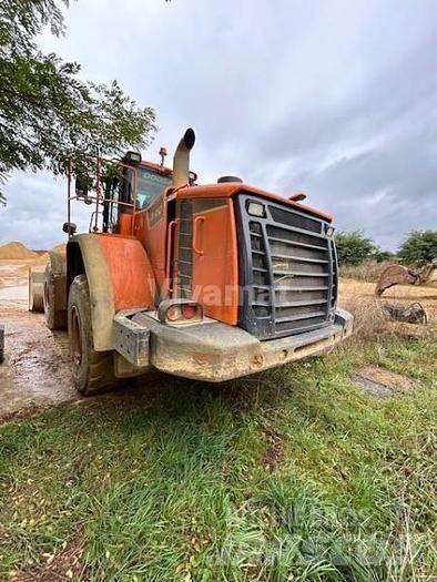 Doosan DL450 Pale gommate