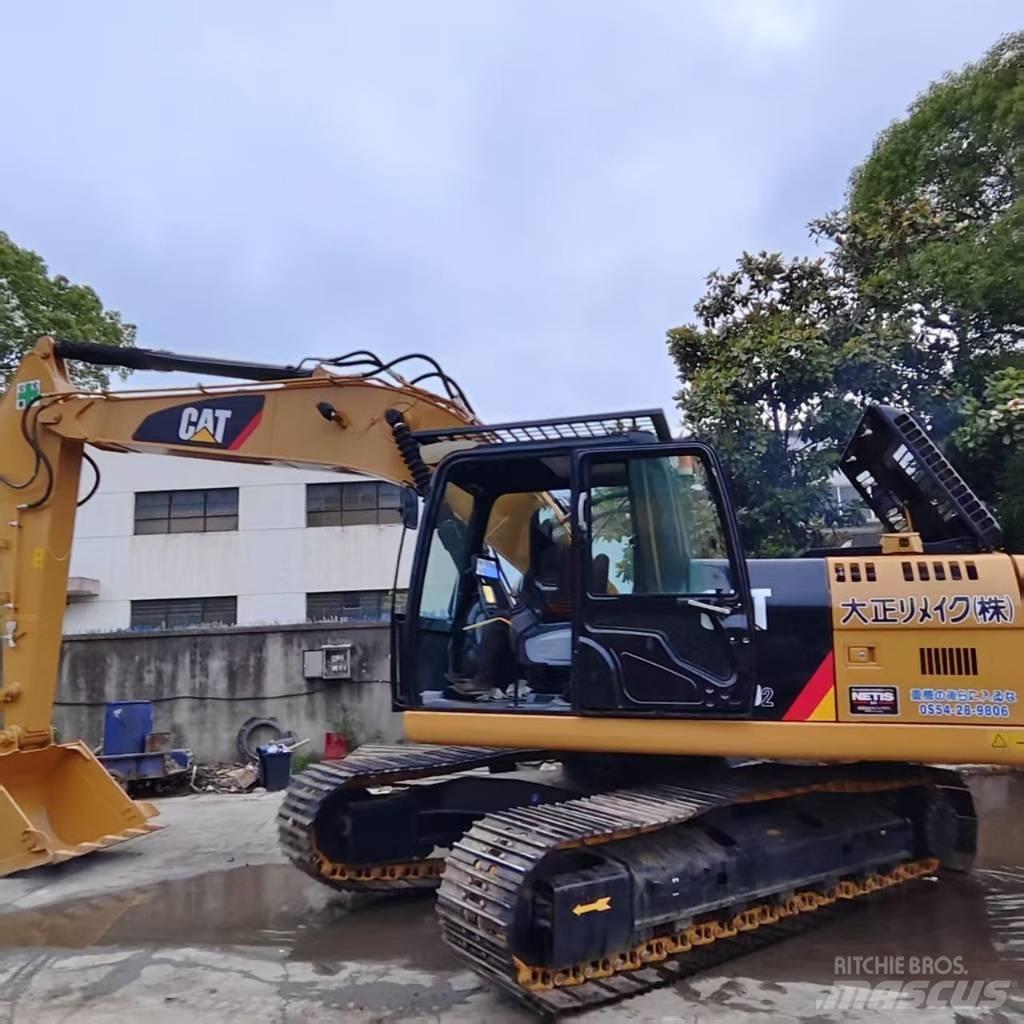 CAT 320 Escavatori cingolati
