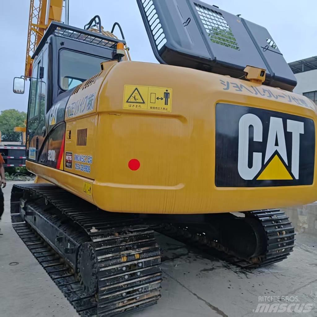 CAT 320 Escavatori cingolati