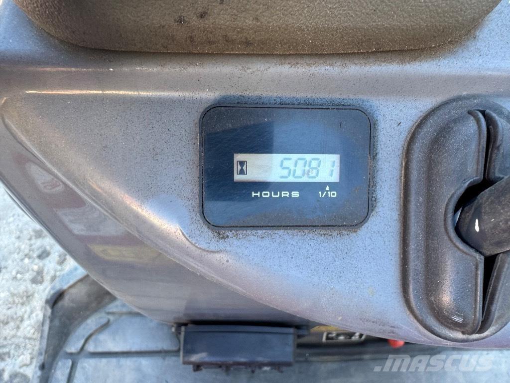 Yanmar SV08 (1E069) Miniescavatori