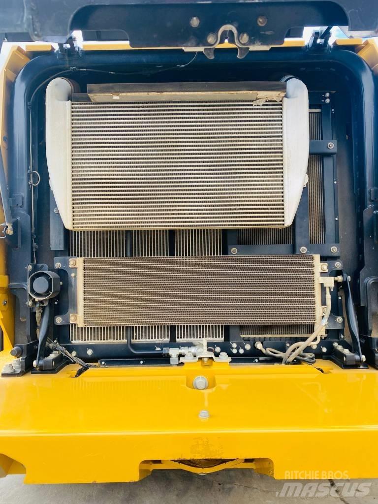 CAT 966gc Pale gommate