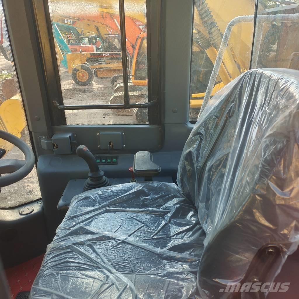 SDLG LG956L Pale gommate