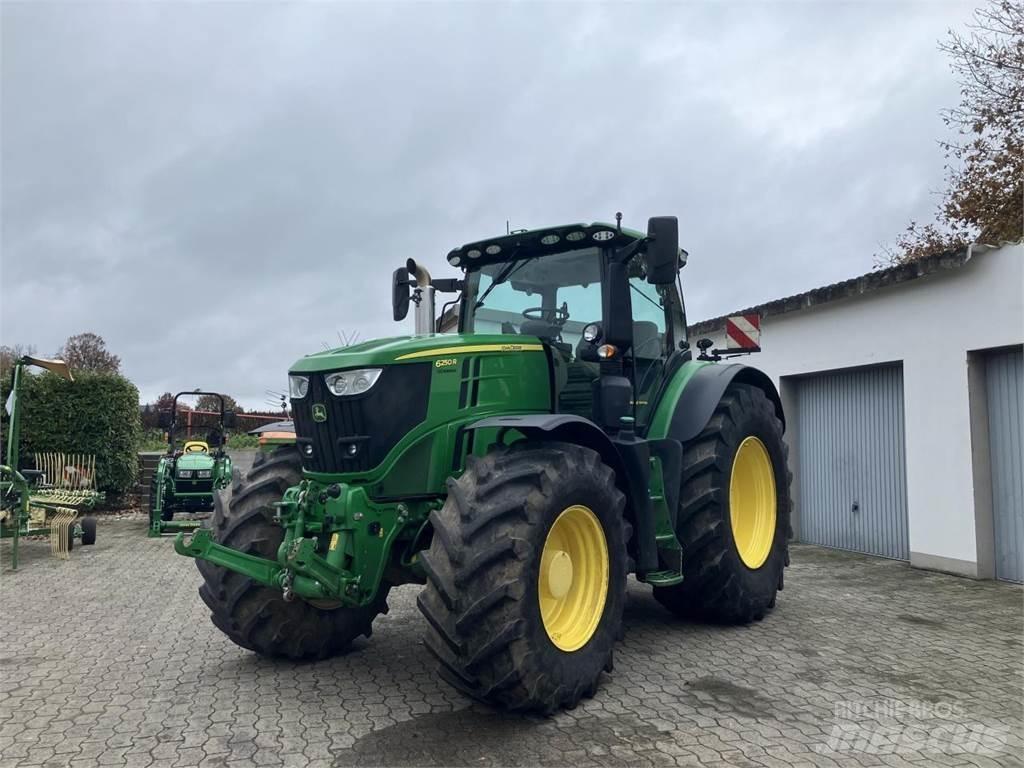 John Deere 6250R Trattori