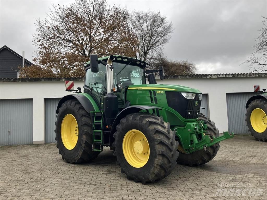 John Deere 6250R Trattori